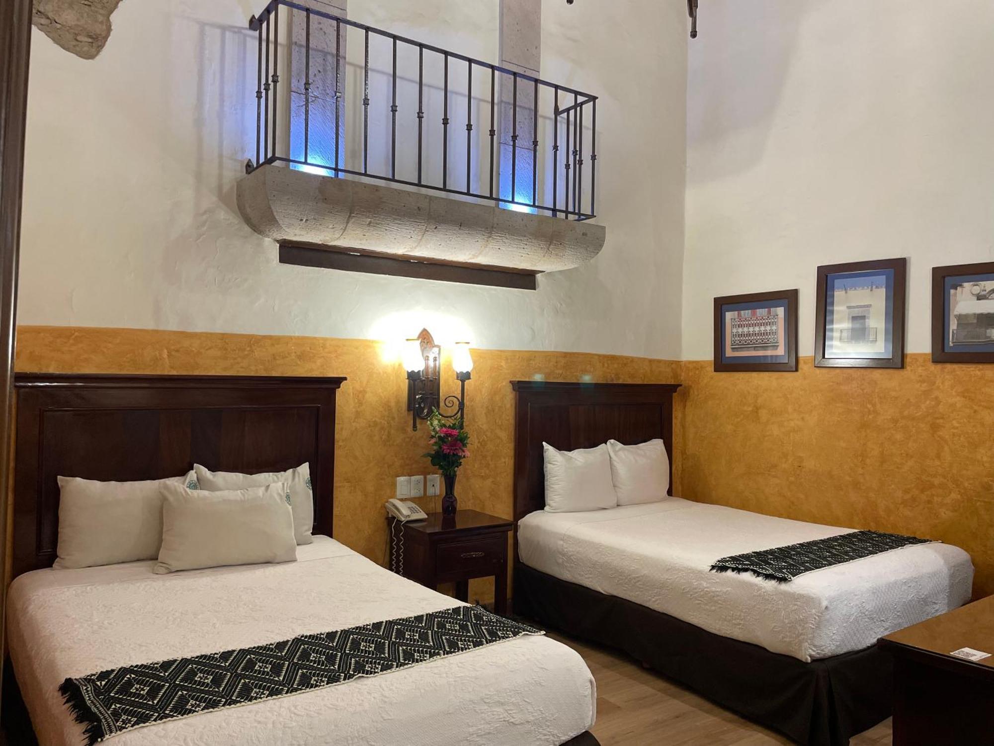 Hotel Historia Morelia Exterior photo