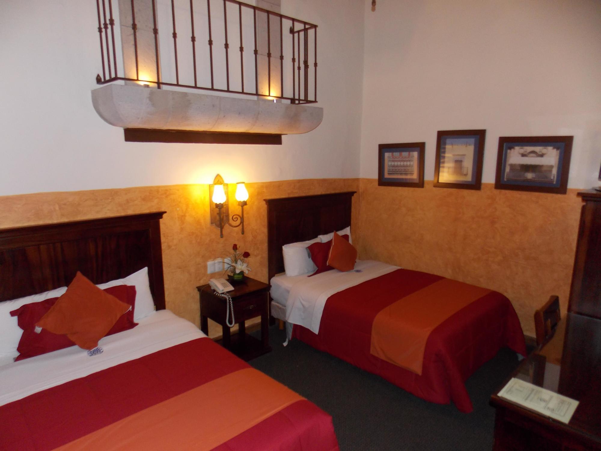 Hotel Historia Morelia Exterior photo